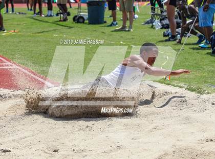 Thumbnail 2 in SCHSL AAAAA State Qualifier (Boys Field Events) photogallery.