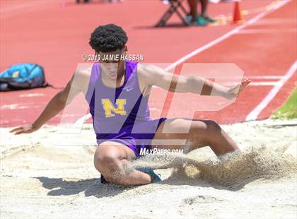 Thumbnail 2 in SCHSL AAAAA State Qualifier (Boys Field Events) photogallery.