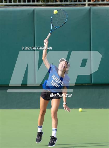 Thumbnail 2 in Plano West vs Houston Memorial (UIL 6A Team Tennis Semifinal) photogallery.