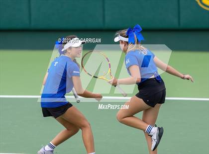 Thumbnail 2 in Plano West vs Houston Memorial (UIL 6A Team Tennis Semifinal) photogallery.