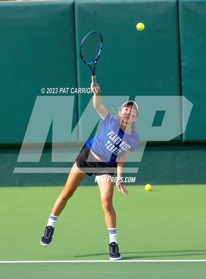 Thumbnail 3 in Plano West vs Houston Memorial (UIL 6A Team Tennis Semifinal) photogallery.