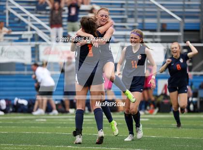 Thumbnail 3 in Wakeland vs. Grapevine (UIL 5A Girls State Final) photogallery.
