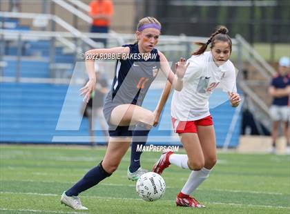 Thumbnail 2 in Wakeland vs. Grapevine (UIL 5A Girls State Final) photogallery.