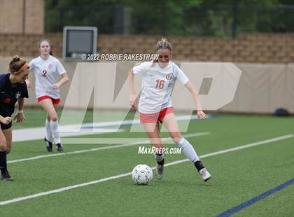 Thumbnail 2 in Wakeland vs. Grapevine (UIL 5A Girls State Final) photogallery.
