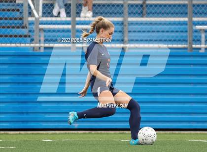 Thumbnail 2 in Wakeland vs. Grapevine (UIL 5A Girls State Final) photogallery.