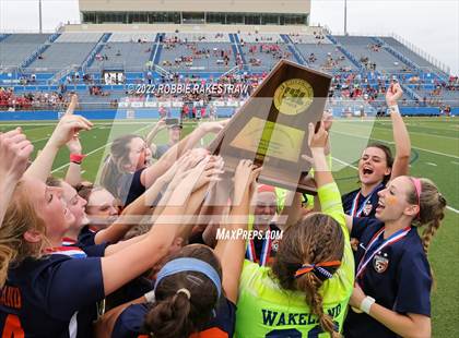 Thumbnail 1 in Wakeland vs. Grapevine (UIL 5A Girls State Final) photogallery.