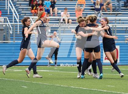 Thumbnail 1 in Wakeland vs. Grapevine (UIL 5A Girls State Final) photogallery.