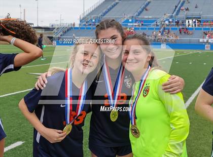 Thumbnail 3 in Wakeland vs. Grapevine (UIL 5A Girls State Final) photogallery.