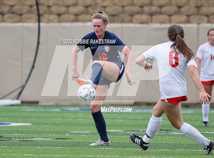 Thumbnail 3 in Wakeland vs. Grapevine (UIL 5A Girls State Final) photogallery.