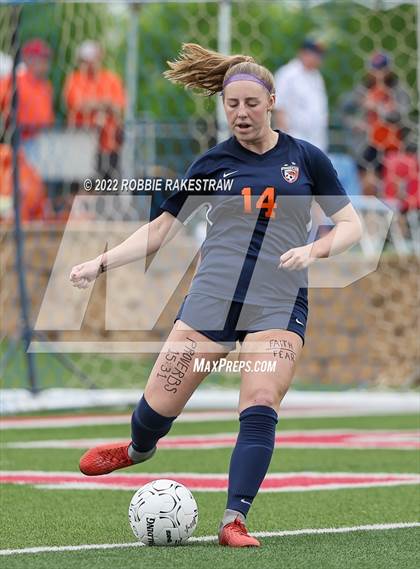 Thumbnail 2 in Wakeland vs. Grapevine (UIL 5A Girls State Final) photogallery.