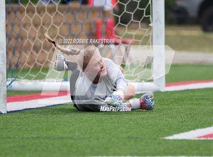 Thumbnail 2 in Wakeland vs. Grapevine (UIL 5A Girls State Final) photogallery.