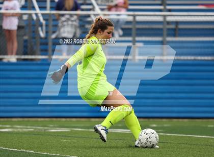 Thumbnail 3 in Wakeland vs. Grapevine (UIL 5A Girls State Final) photogallery.