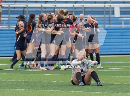 Thumbnail 3 in Wakeland vs. Grapevine (UIL 5A Girls State Final) photogallery.