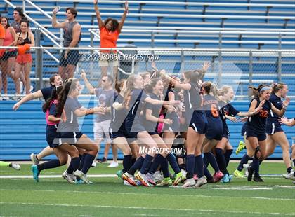 Thumbnail 1 in Wakeland vs. Grapevine (UIL 5A Girls State Final) photogallery.