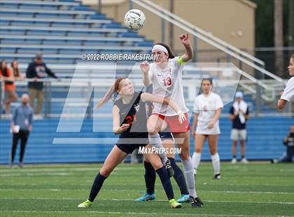 Thumbnail 1 in Wakeland vs. Grapevine (UIL 5A Girls State Final) photogallery.