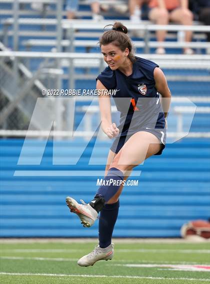 Thumbnail 1 in Wakeland vs. Grapevine (UIL 5A Girls State Final) photogallery.