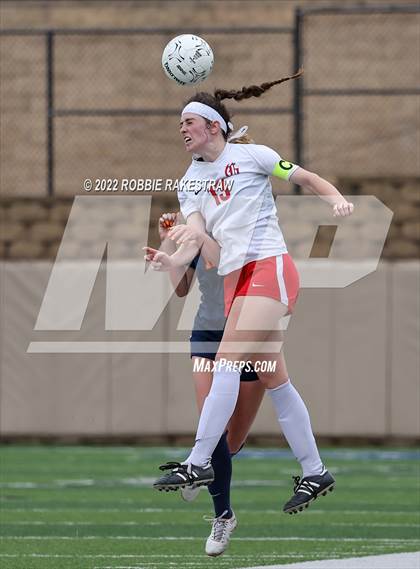 Thumbnail 2 in Wakeland vs. Grapevine (UIL 5A Girls State Final) photogallery.