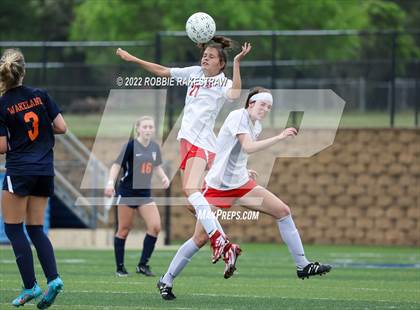 Thumbnail 1 in Wakeland vs. Grapevine (UIL 5A Girls State Final) photogallery.