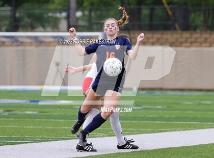 Thumbnail 3 in Wakeland vs. Grapevine (UIL 5A Girls State Final) photogallery.