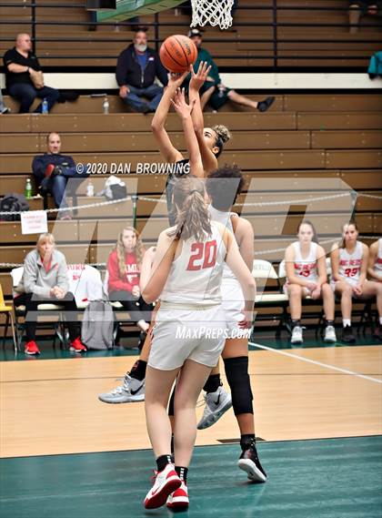Thumbnail 3 in Parkersburg vs. East Hamilton (Ladies Classic) photogallery.