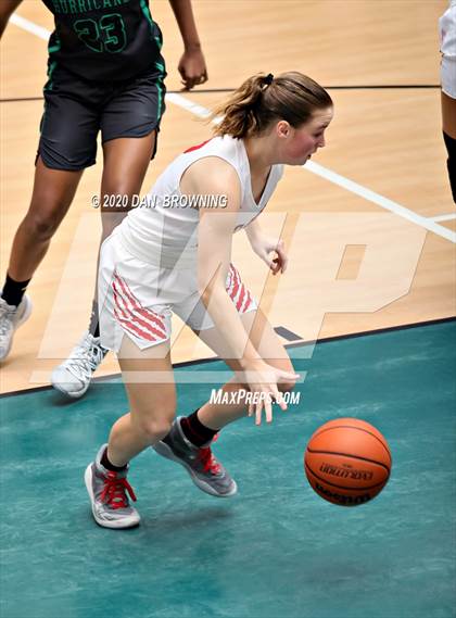 Thumbnail 3 in Parkersburg vs. East Hamilton (Ladies Classic) photogallery.