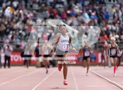 Thumbnail 1 in Penn Relays (4 X 100 Meter) photogallery.