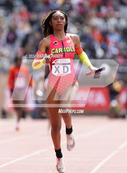 Thumbnail 2 in Penn Relays (4 X 100 Meter) photogallery.
