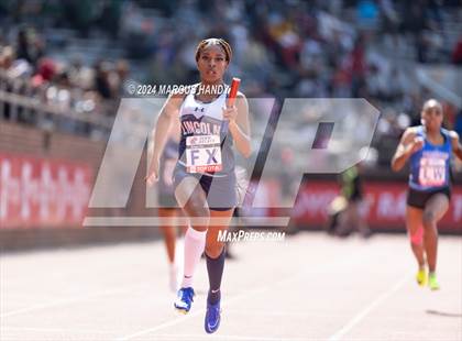Thumbnail 3 in Penn Relays (4 X 100 Meter) photogallery.