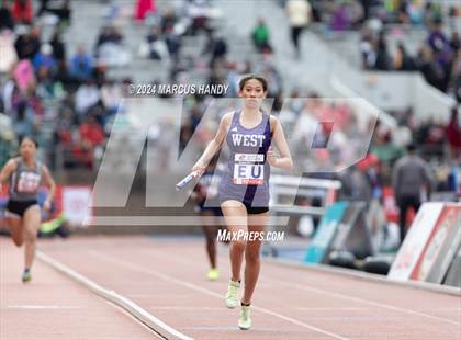 Thumbnail 3 in Penn Relays (4 X 100 Meter) photogallery.