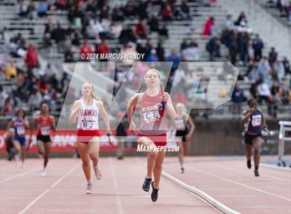 Thumbnail 1 in Penn Relays (4 X 100 Meter) photogallery.