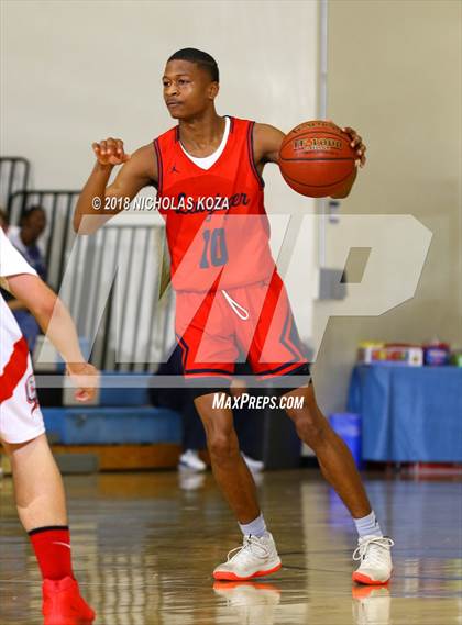 Thumbnail 3 in Leuzinger vs. Colony (MLK Day Showdown) photogallery.
