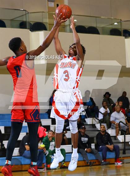 Thumbnail 2 in Leuzinger vs. Colony (MLK Day Showdown) photogallery.