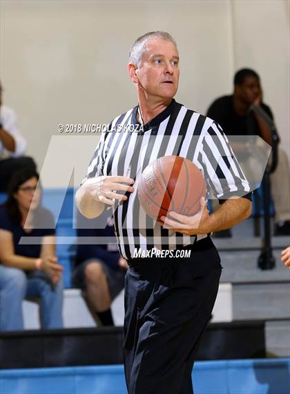 Thumbnail 3 in Leuzinger vs. Colony (MLK Day Showdown) photogallery.