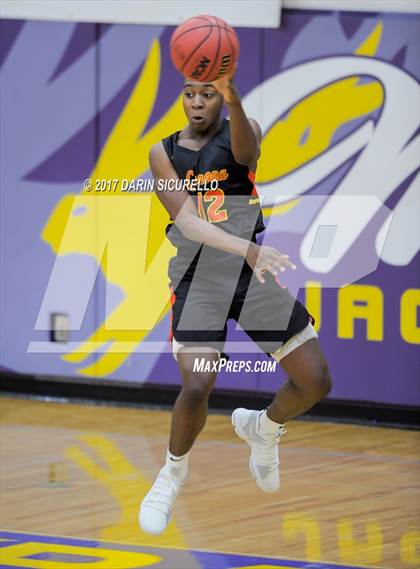 Thumbnail 2 in Corona del Sol vs. Mountain Ridge (Mesa Fear the Hop Tournament)  photogallery.