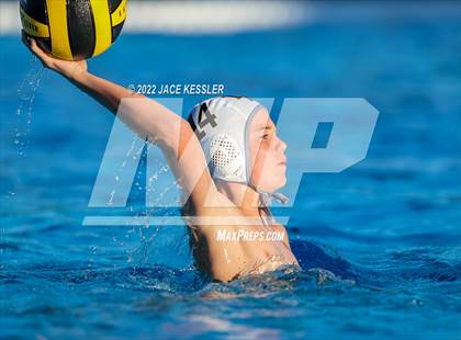 Thumbnail 1 in Newbury Park @ Crespi photogallery.