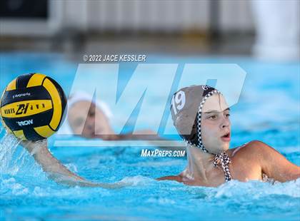 Thumbnail 3 in Newbury Park @ Crespi photogallery.
