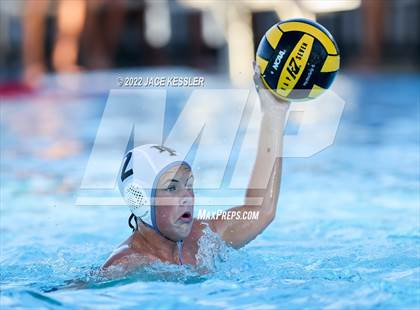 Thumbnail 1 in Newbury Park @ Crespi photogallery.