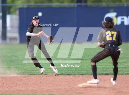 Thumbnail 3 in Del Oro @ Oak Ridge photogallery.