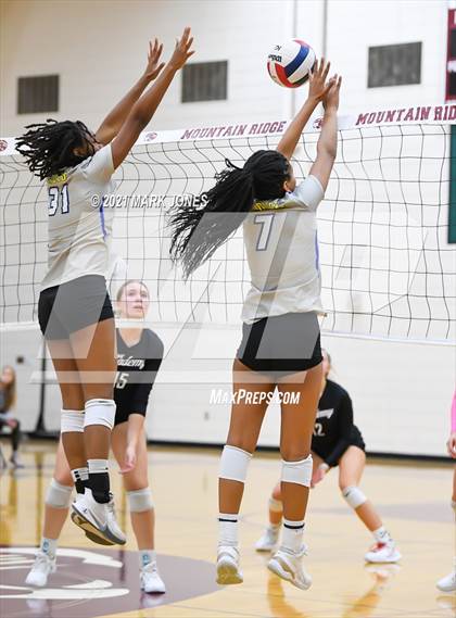 Thumbnail 3 in Scottsdale Christian Academy vs. Phoenix Country Day (AIA 2A Semifinal)  photogallery.