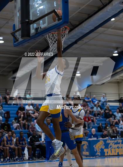 Thumbnail 3 in Orlando Christian Prep vs Charlotte (Wally Keller Classic) photogallery.
