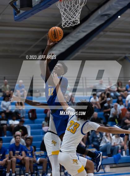 Thumbnail 2 in Orlando Christian Prep vs Charlotte (Wally Keller Classic) photogallery.