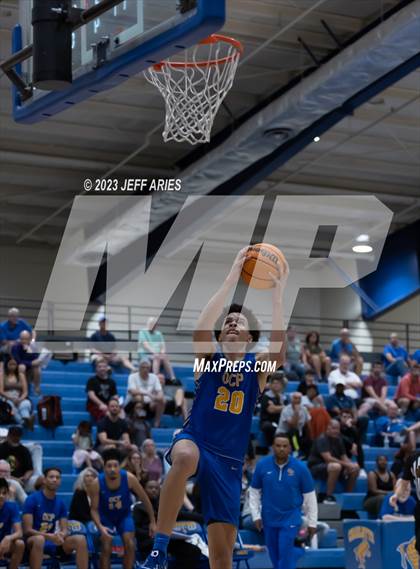 Thumbnail 2 in Orlando Christian Prep vs Charlotte (Wally Keller Classic) photogallery.