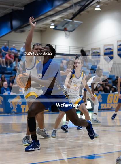 Thumbnail 3 in Orlando Christian Prep vs Charlotte (Wally Keller Classic) photogallery.