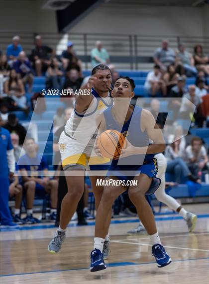 Thumbnail 1 in Orlando Christian Prep vs Charlotte (Wally Keller Classic) photogallery.