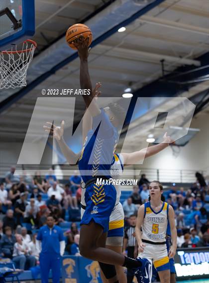 Thumbnail 1 in Orlando Christian Prep vs Charlotte (Wally Keller Classic) photogallery.