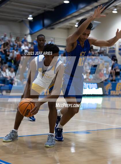 Thumbnail 2 in Orlando Christian Prep vs Charlotte (Wally Keller Classic) photogallery.