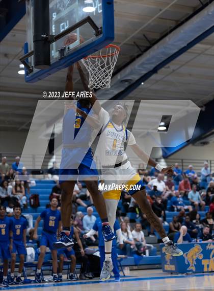 Thumbnail 1 in Orlando Christian Prep vs Charlotte (Wally Keller Classic) photogallery.