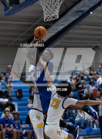 Thumbnail 1 in Orlando Christian Prep vs Charlotte (Wally Keller Classic) photogallery.