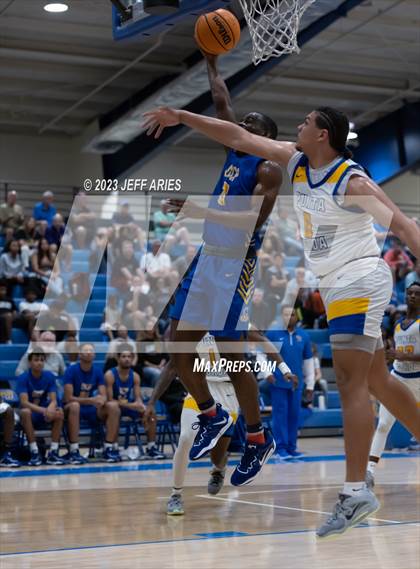 Thumbnail 2 in Orlando Christian Prep vs Charlotte (Wally Keller Classic) photogallery.