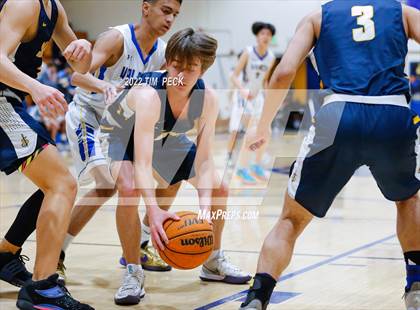 Thumbnail 2 in Crean Lutheran @ Valencia photogallery.